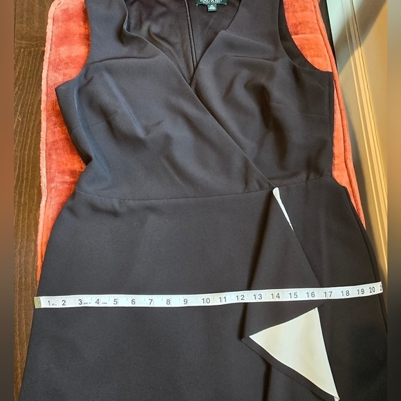 Lauren Ralph Lauren Two-Tone Faux-Wrap Side Ruffle B&W Sleeveless Dress Sz. 10 - Picture 8 of 9